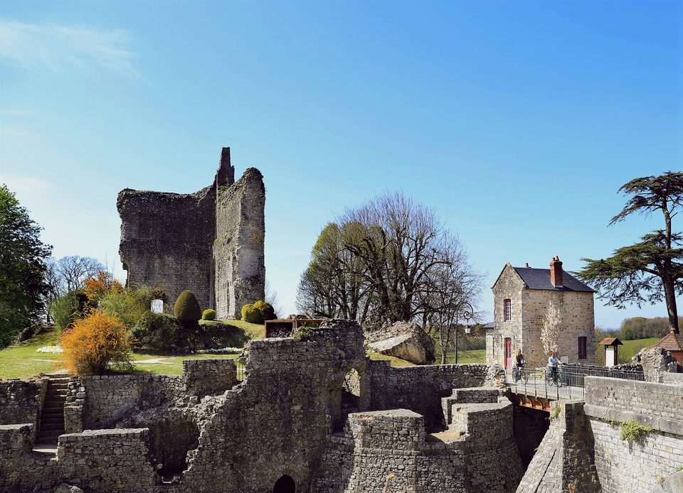 Château de Domfront en Poiraie, Orne