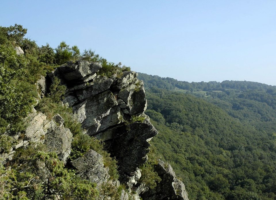 Roche d'Oëtre, profil humain
