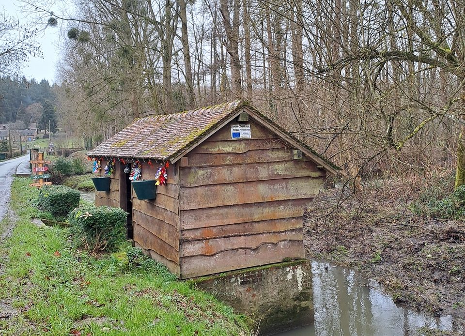 Lavoir à Saint-Martin-d'Ecublei