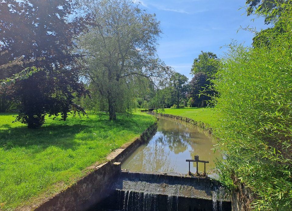 Cours d'eau " Le Sommaire ", Pays d'Ouche