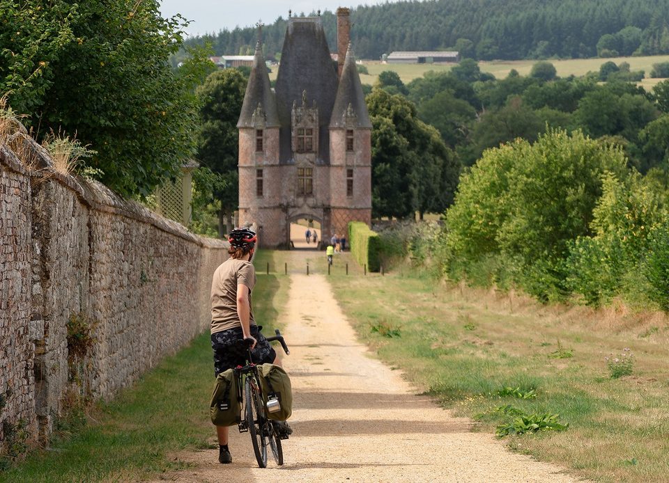 Boucle à vélo dans le Géoparc Normandie-Maine