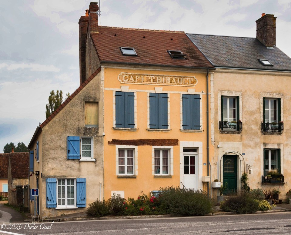 Bellou-sur-Huisne Cafe¦ü Thibault