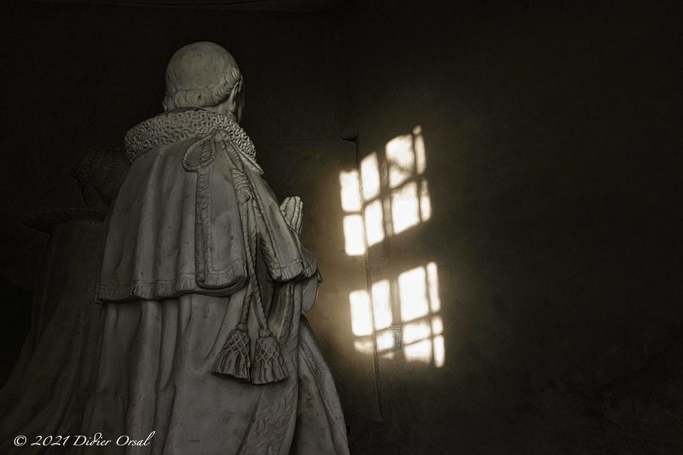 Tombeau Sully@Didier Orsal