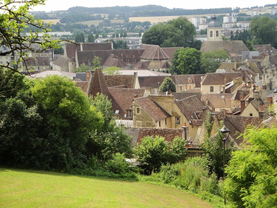 NOGENT, capitale du Perche