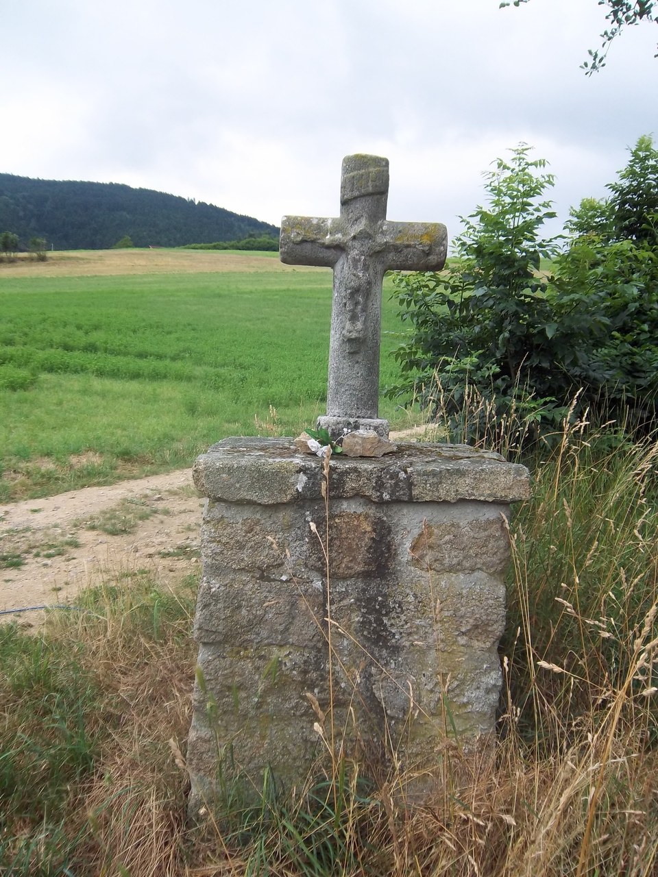Croix-Marguerite-Montchenu