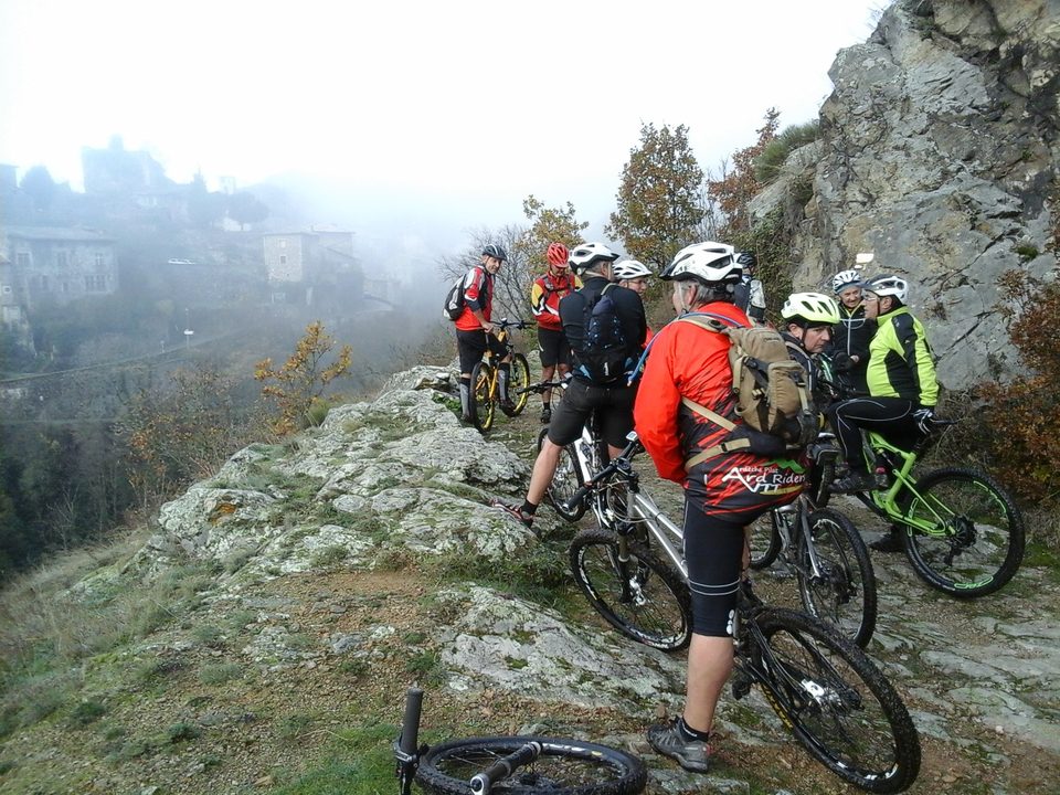 VTT n°8 - Les Gorges de Malleval - Difficulté rouge (VTTAE bleu)