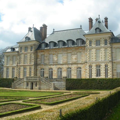 Village de Janvry et château de St-Jean-de-Beauregard