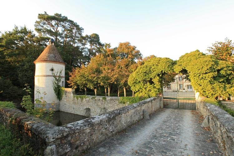 Château de la cour Senlisse