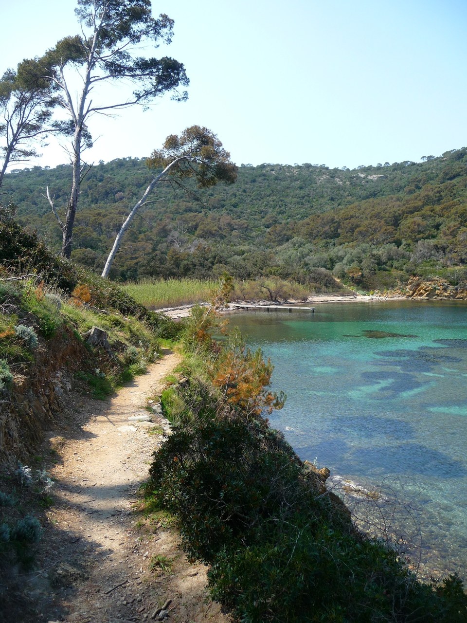 Chemin côtier en baie de Port-Man