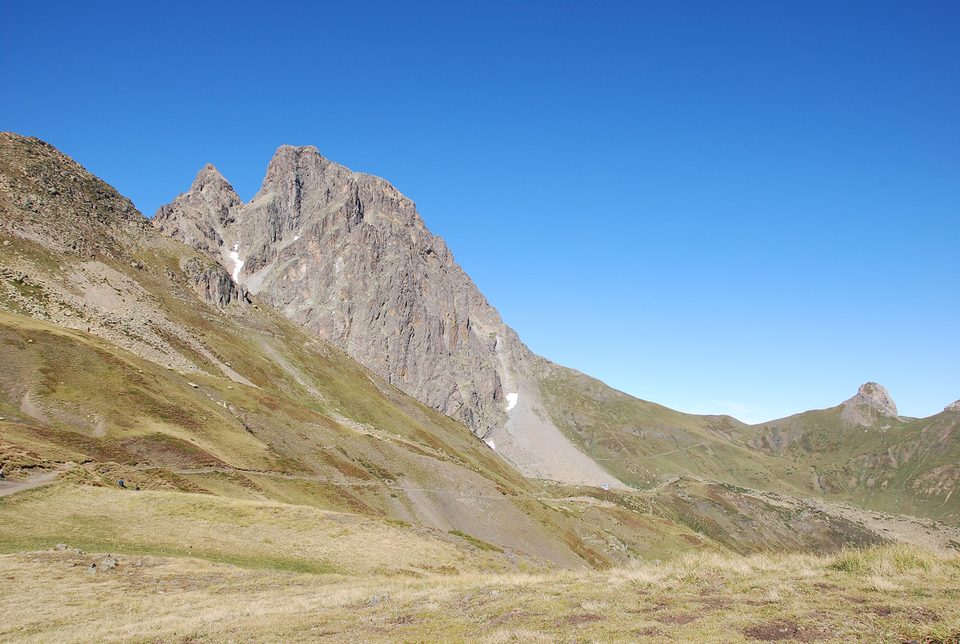 Le refuge de Pombie par le Caillou de Soques