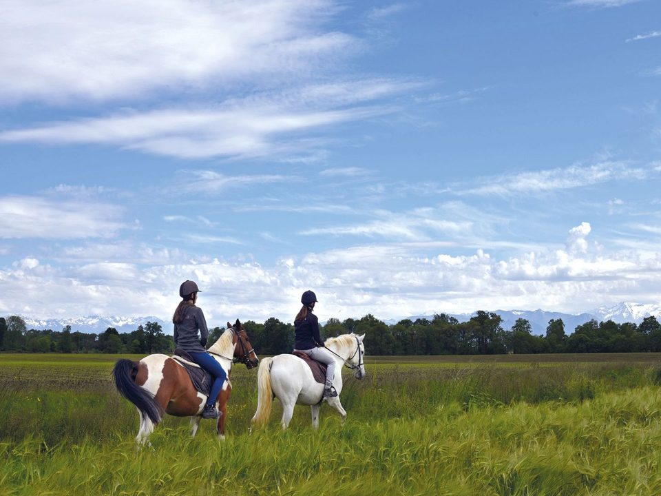 Lembeye : la vallée du Vic-Bilh à cheval