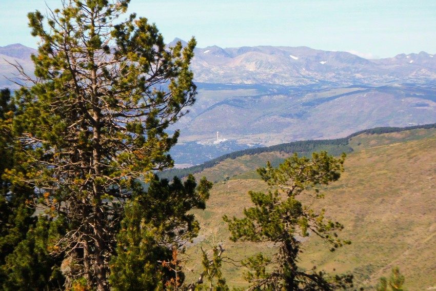 Vue sur Thémis et le massif du Carlit