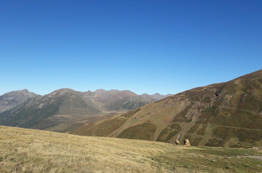 Vue sur la vallée d'En Garcia et sur le Carlit