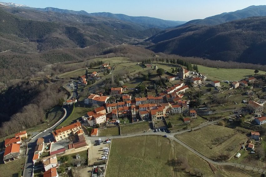 Village de Serralongue, vue aérienne