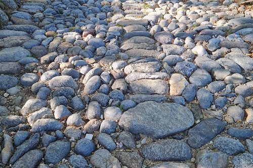 Voie romaine ou chemin templier ???