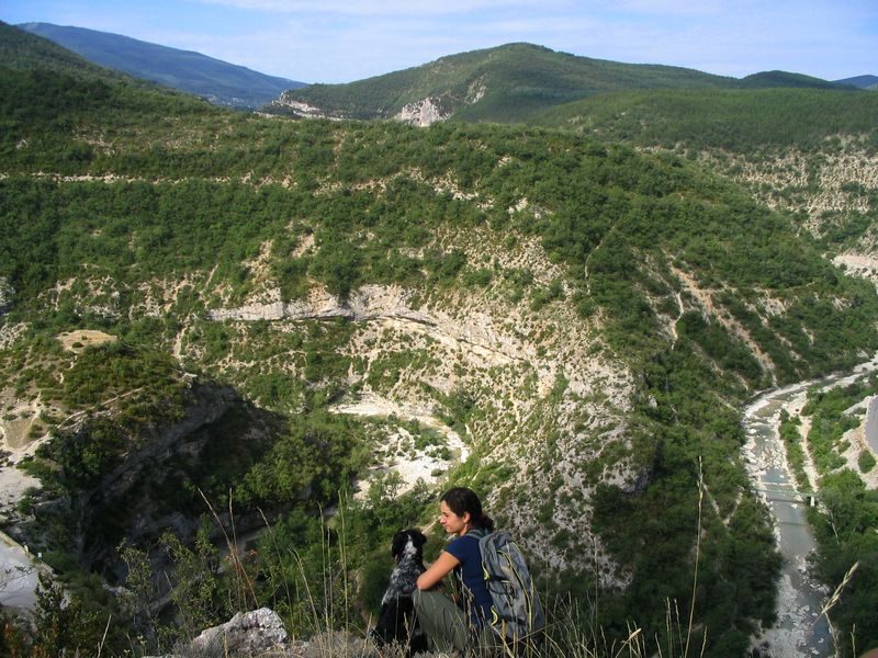 A proximité du hameau de Pomet, vue plongeante sur la Méouge