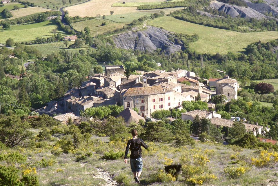 Sur les hauteurs du village de Rosans