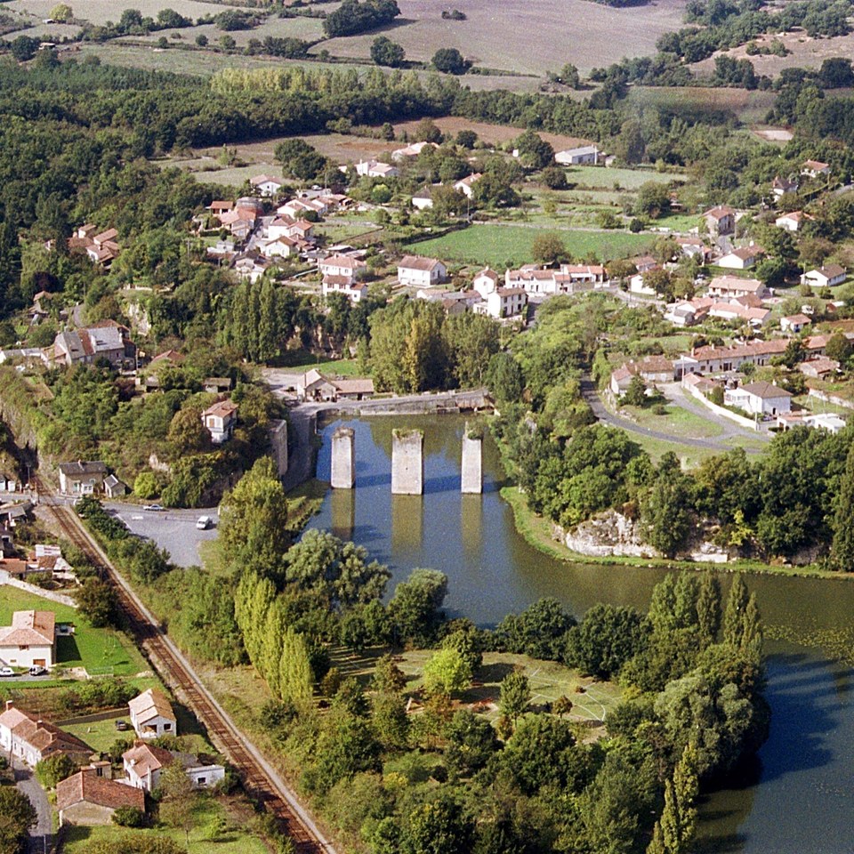 Vues - LUSSAC