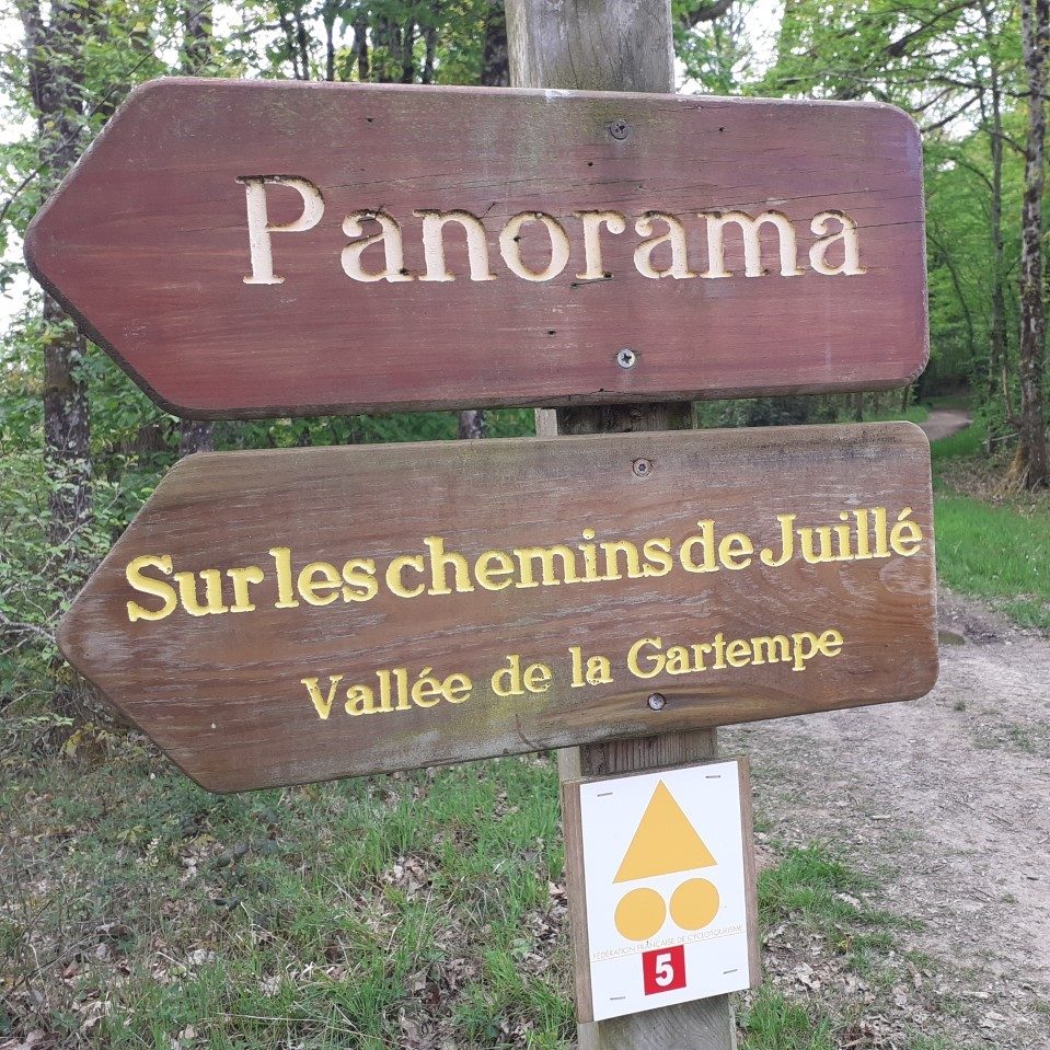Les Chemins de Juillé