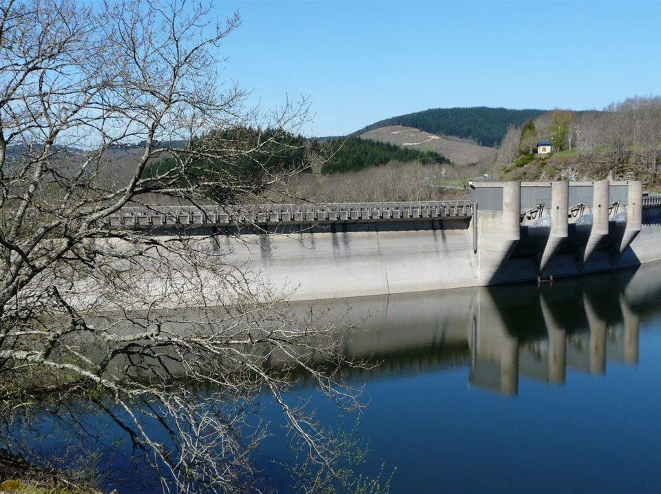 Vue sur le barrage