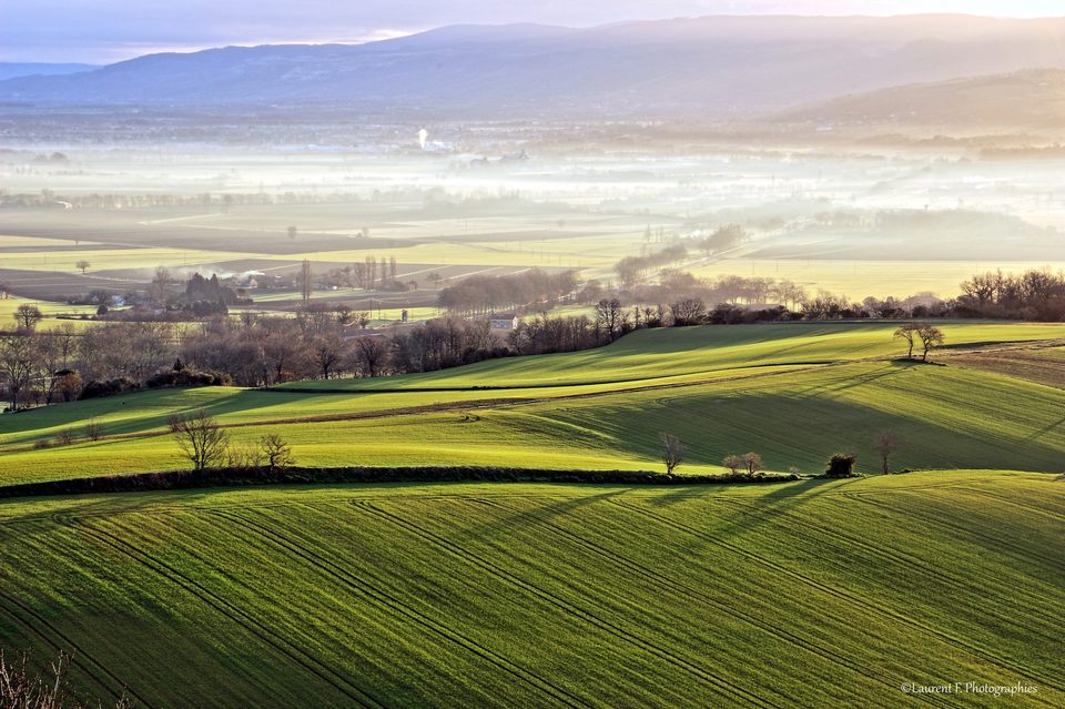 vu sur la plaine du Lauragais et la montagne Noire depuis la table d'orientation.
