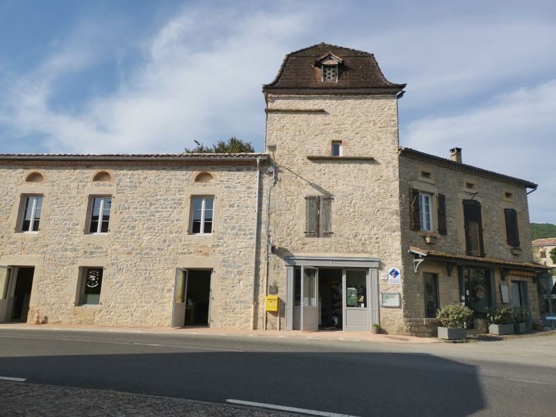 Epicerie-bar et bureau d'accueil touristique de Milhars