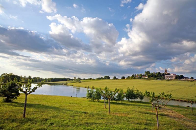 Clocher de Técou et le lac
