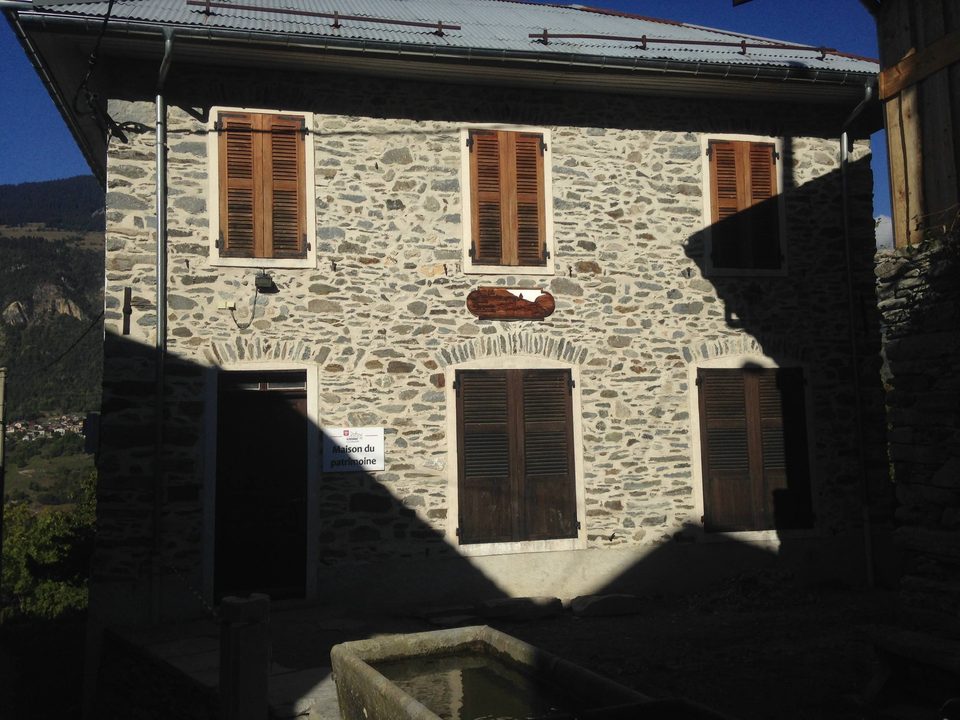 Ancienne école de Villarnard devenue la Maison du Patrimoine