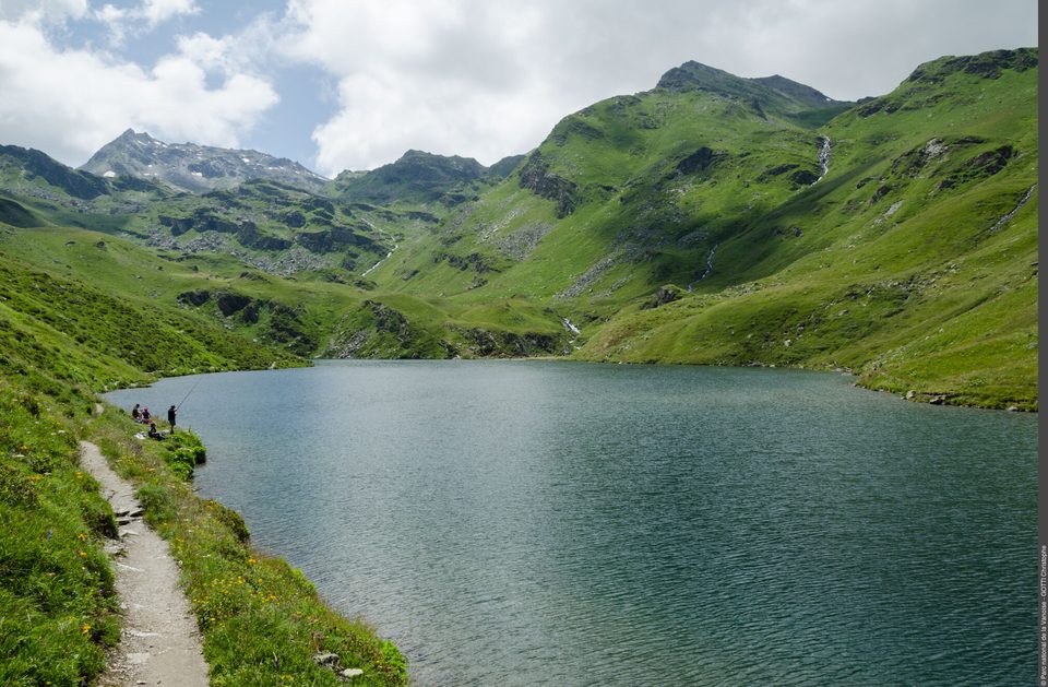 Tour de la Pointe de la Masse : itinérance dans la vallée des Encombres
