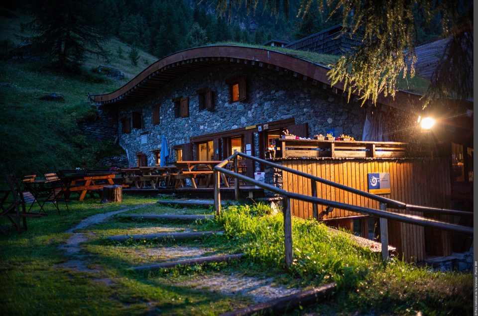 Du refuge de Rosuel au refuge d'Entre le Lac