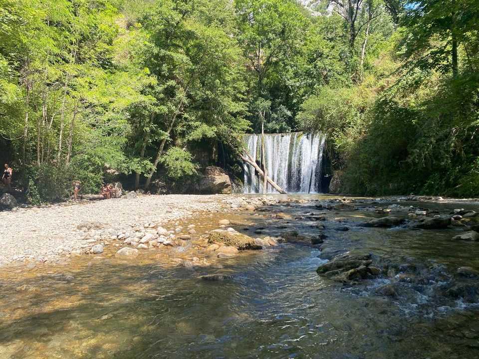 Cascade blanche