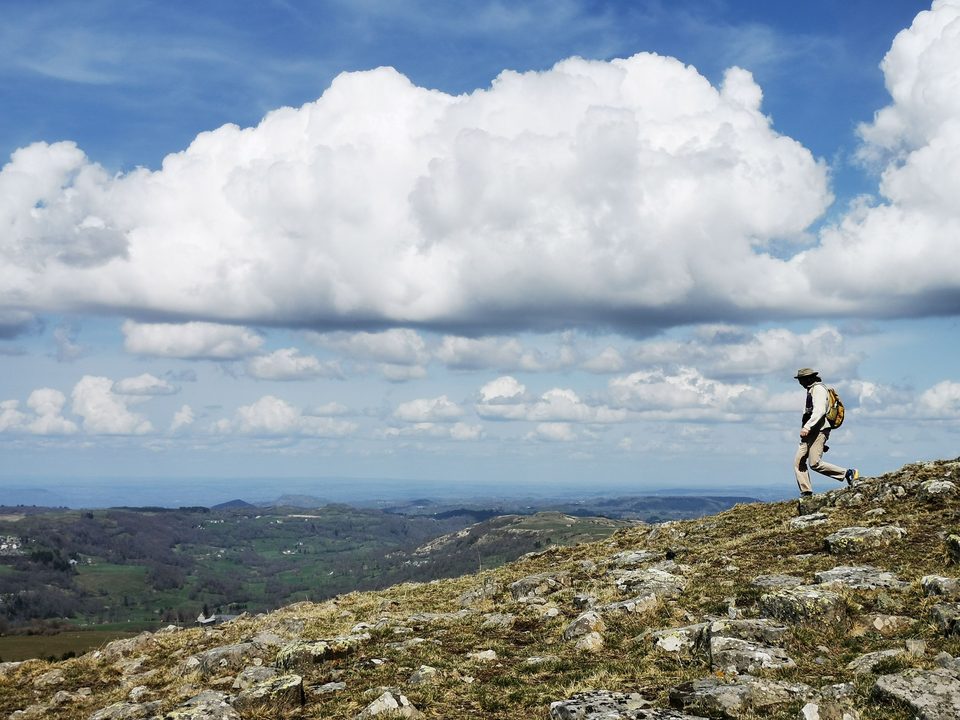 Vue sur le défilé de la vallée
