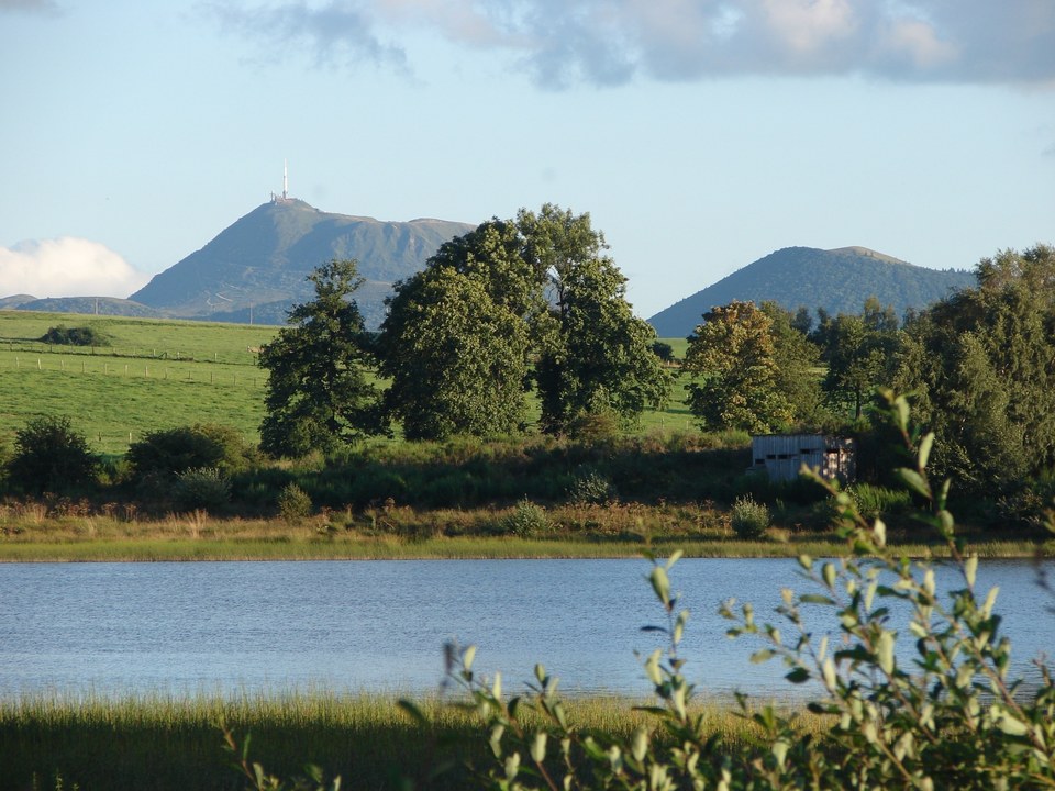Etang Grand, sur le sentier du Grèbe Huppé