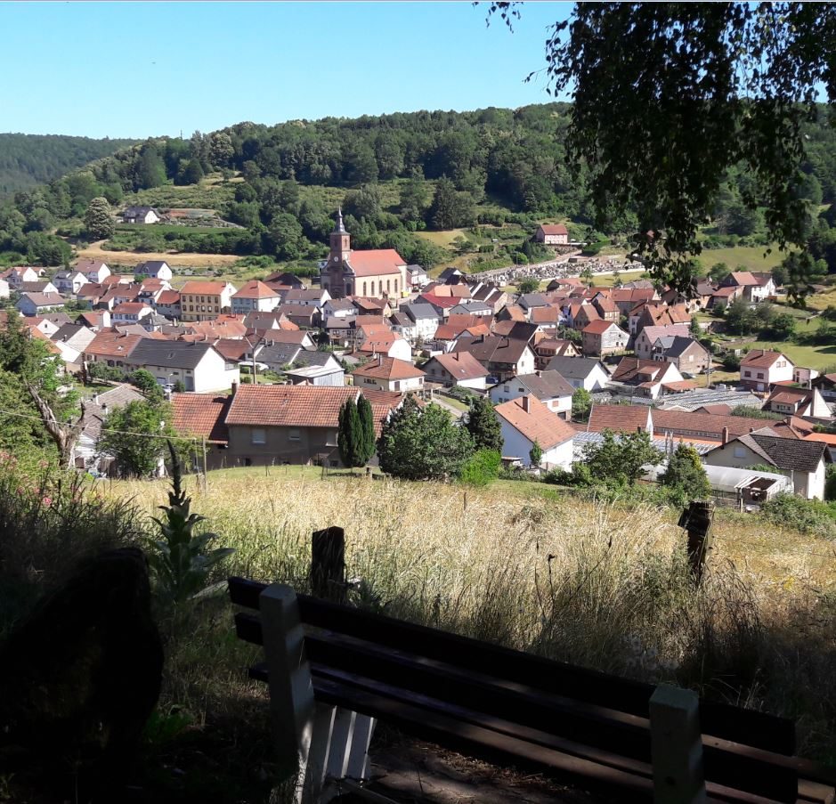 Vue sur Soucht, le village des sabotiers
